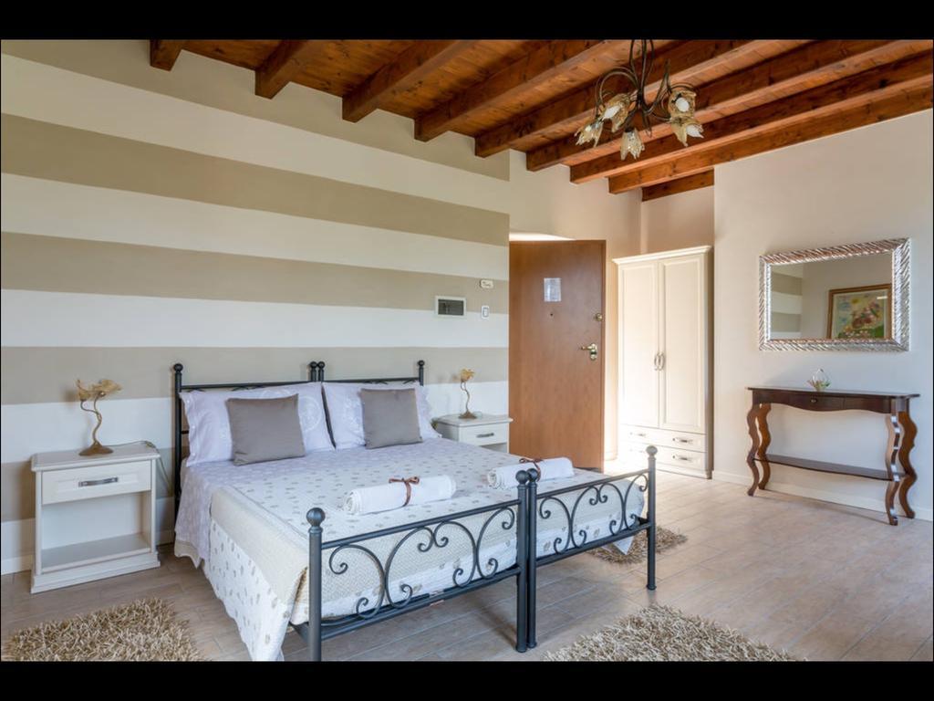 B&B Ronco Degli Ulivi Iseo Exterior photo