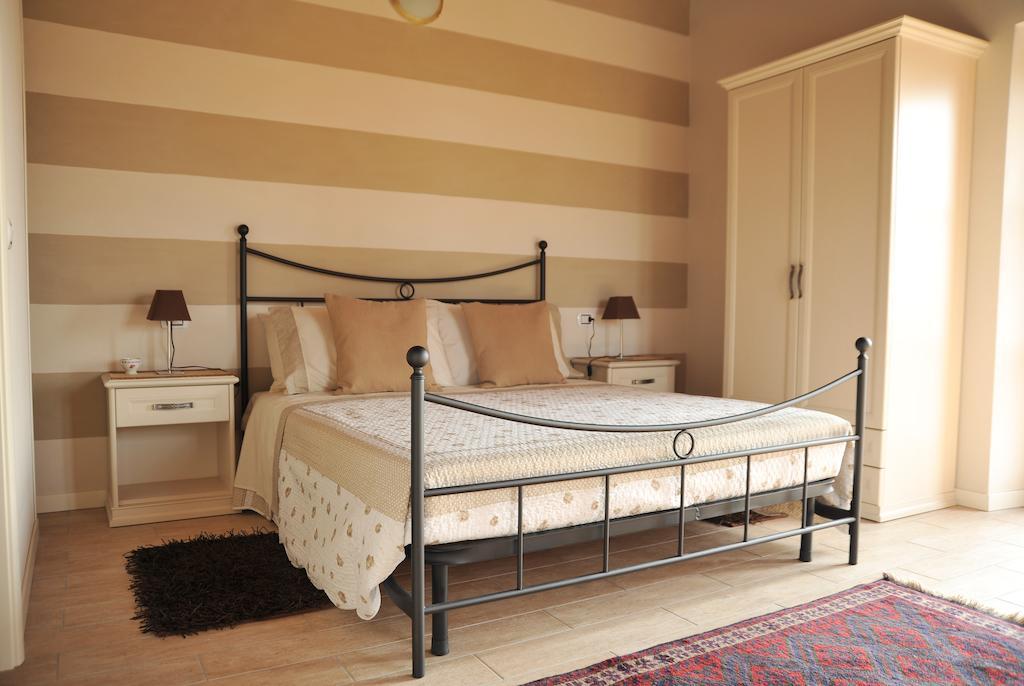B&B Ronco Degli Ulivi Iseo Room photo